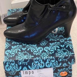 Impo boots size 9